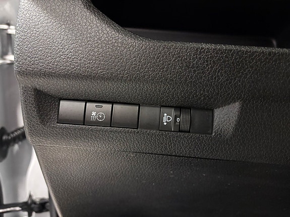 Opel Vivaro 13 of 23