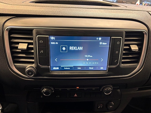 Opel Vivaro 9 of 23