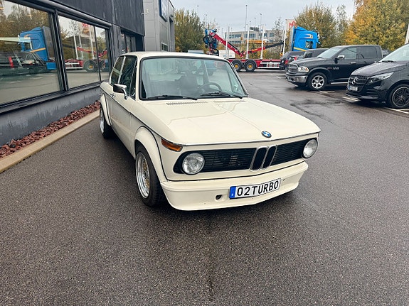 BMW 2002 16 of 30