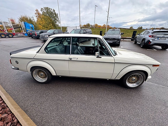 BMW 2002 15 of 30