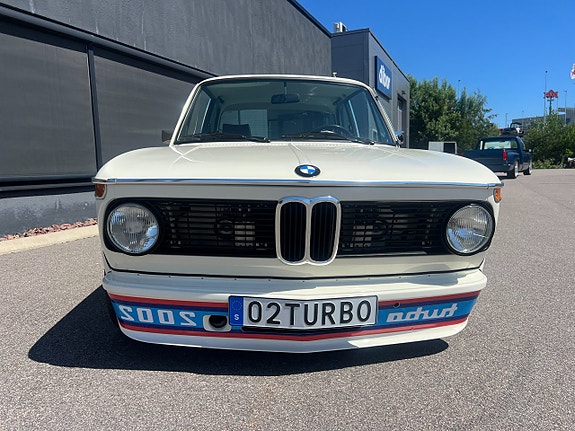 BMW 2002 9 of 30