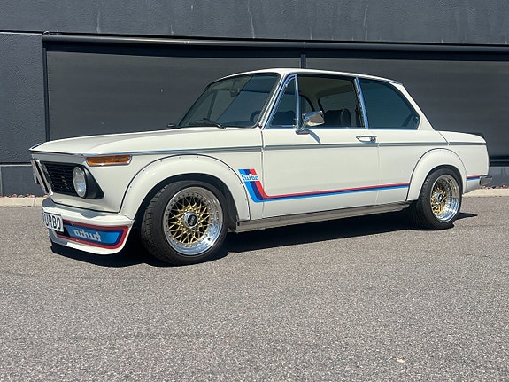 BMW 2002 3 of 30