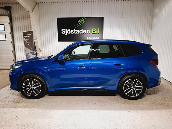 BMW X1 3 of 5