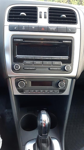 Volkswagen Polo 12 of 14