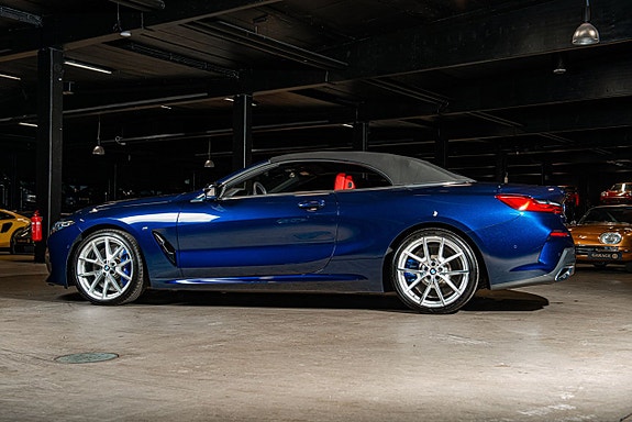 BMW M850i 3 of 5