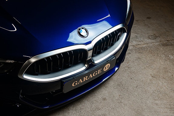 BMW M850i 30 of 30