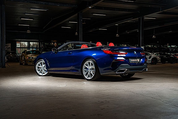 BMW M850i 4 of 5