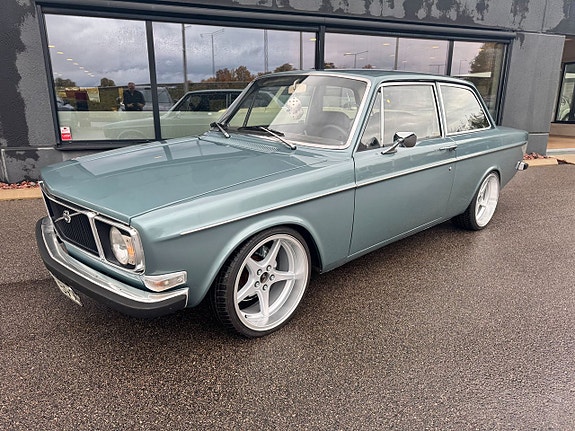 Volvo 142