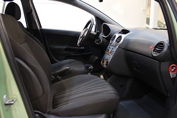 Opel Corsa 8 of 11