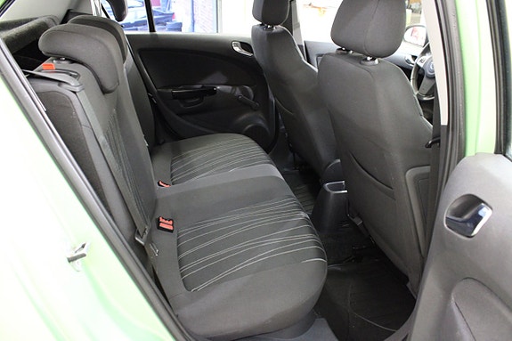 Opel Corsa 8 of 13