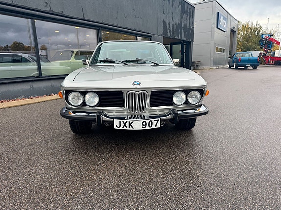 BMW 3.0 CSI 8 of 25