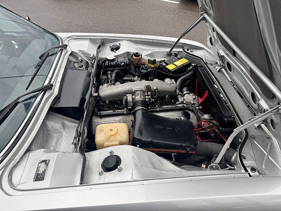 BMW 3.0 CSI 17 of 25