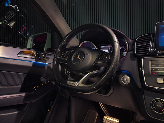 Mercedes-Benz GLE350 d 17 of 28