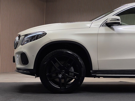 Mercedes-Benz GLE350 d 4 of 5