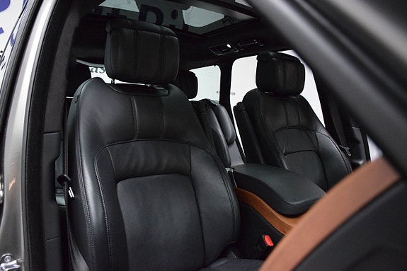 Land Rover Range Rover 26 of 29