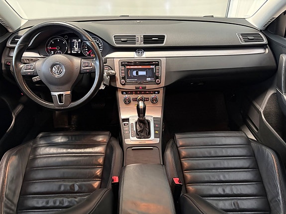 Volkswagen Passat 10 of 21