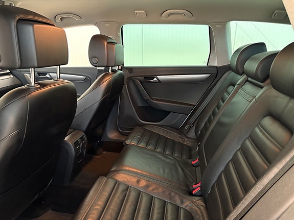 Volkswagen Passat 18 of 21