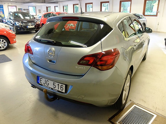 Opel Astra 5 of 5