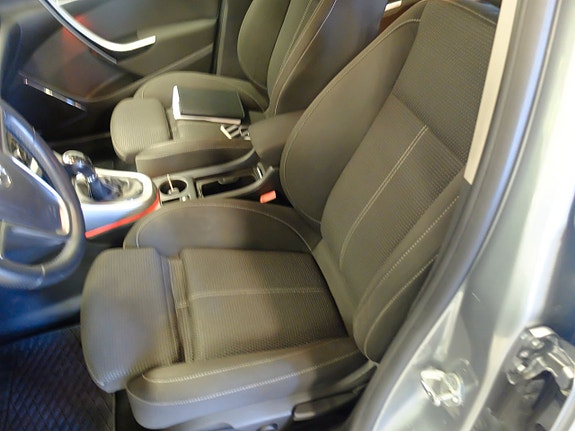 Opel Astra 8 of 10