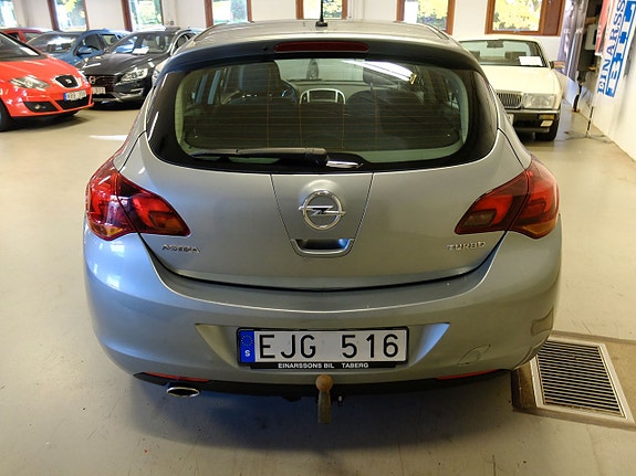 Opel Astra 6 of 10