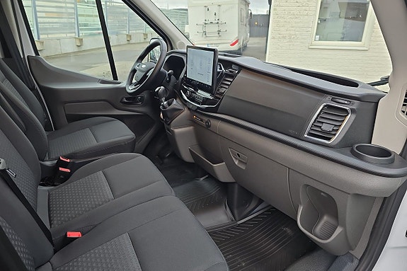 Ford Transit 7 of 27