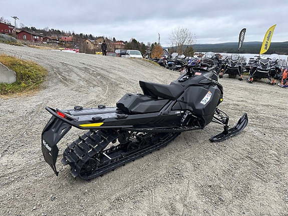Ski-Doo Backcountry Adrenaline 600R E-Tec -26 3 of 5
