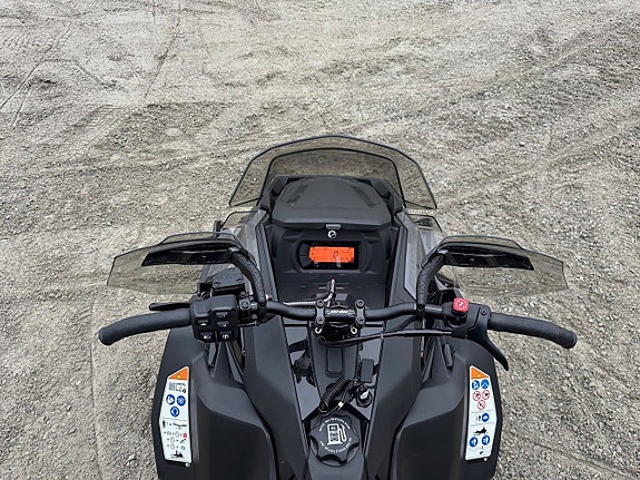 Ski-Doo Backcountry Adrenaline 600R E-Tec -26 5 of 5