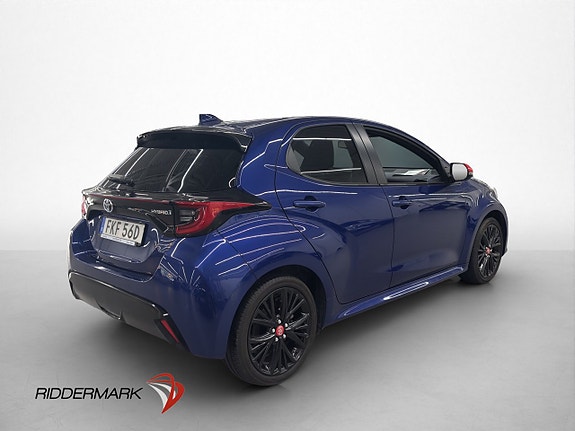 Toyota Yaris 8 of 28
