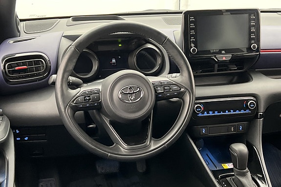 Toyota Yaris 11 of 28