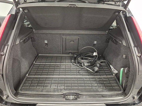 Volvo XC40 11 of 11