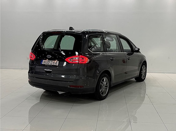 Ford Galaxy 4 of 5