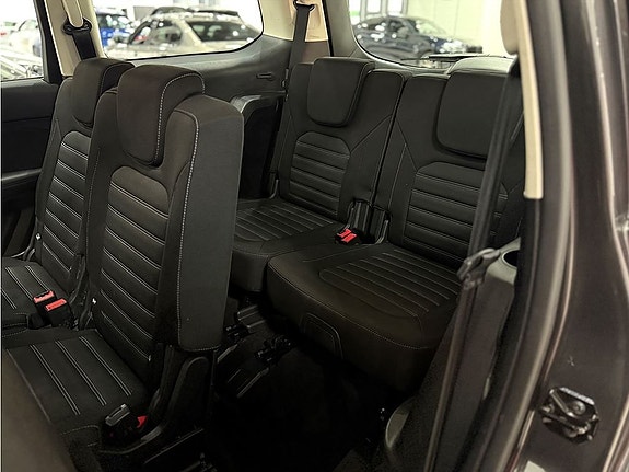 Ford Galaxy 11 of 15