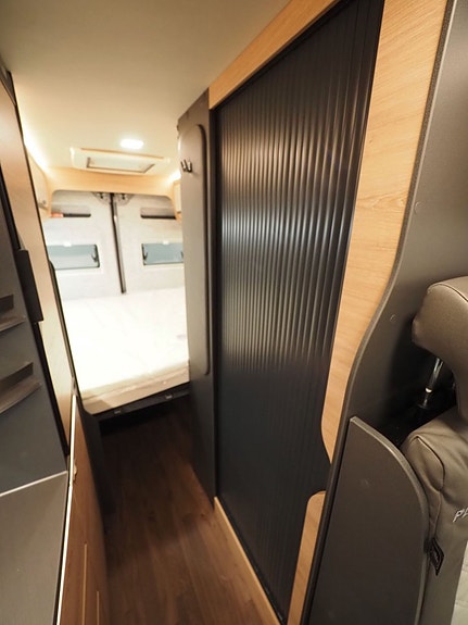 Knaus BoxLife 600 MQ AUT I Golvvärme I Platinum Selection I B-kort 14 of 20