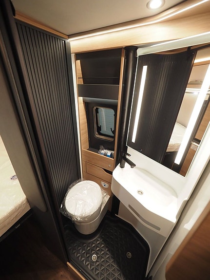 Knaus BoxLife 600 MQ AUT I Golvvärme I Platinum Selection I B-kort 15 of 20