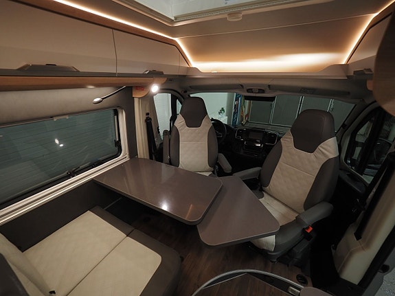 Knaus BoxLife 600 MQ AUT I Golvvärme I Platinum Selection I B-kort 7 of 20