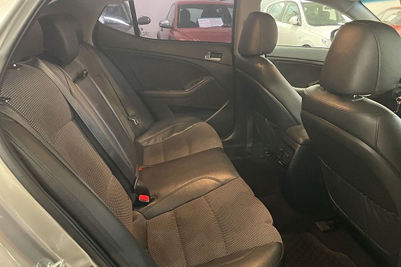 Kia Optima 14 of 15