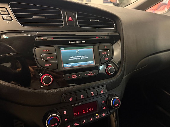 Kia Ceed 10 of 16