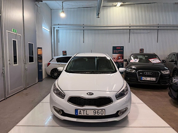 Kia Ceed 3 of 16