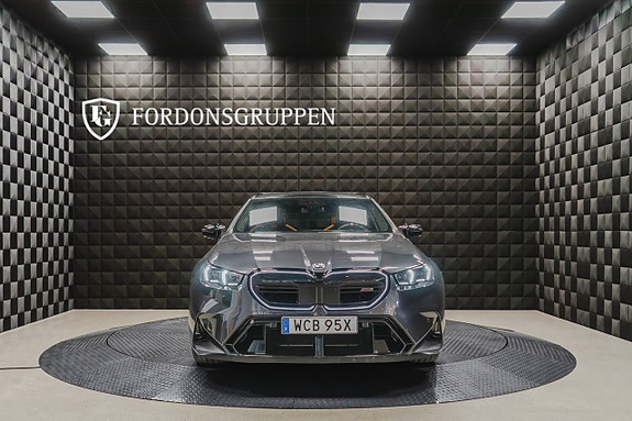 BMW M5 11 of 27