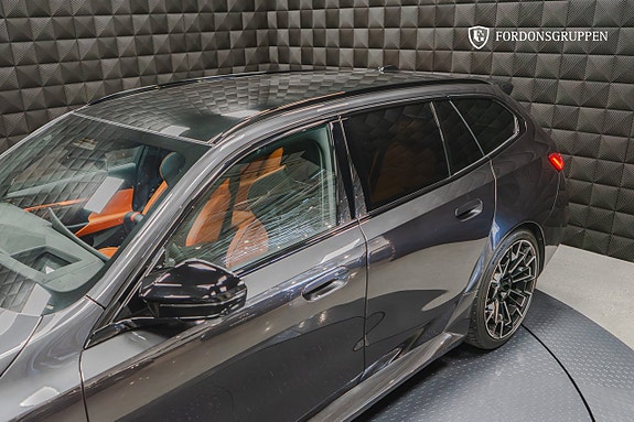 BMW M5 3 of 27