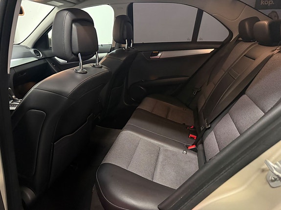 Mercedes-Benz C220 20 of 24