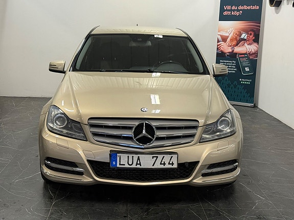 Mercedes-Benz C220 2 of 24