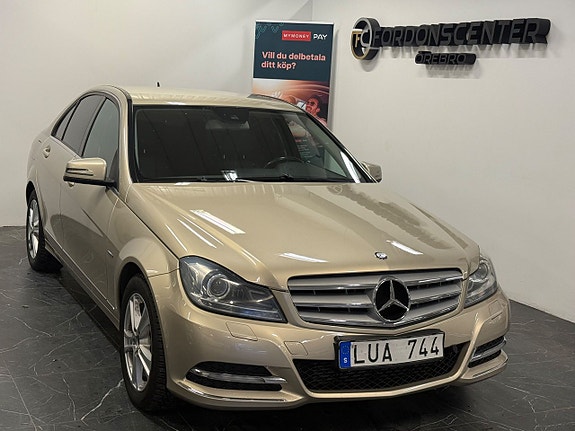Mercedes-Benz C220