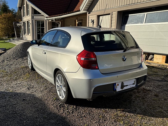 BMW 120d 3 of 5