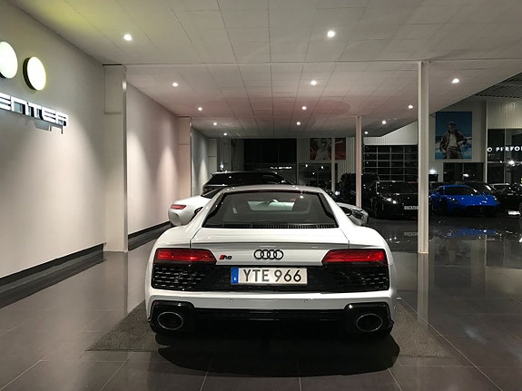Audi R8 5 of 5