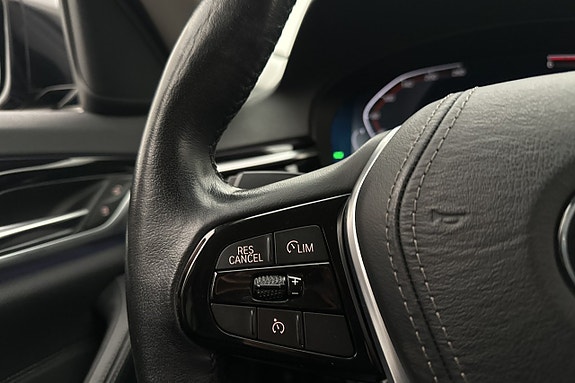 BMW 520 12 of 30