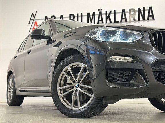 BMW X3 2 of 5