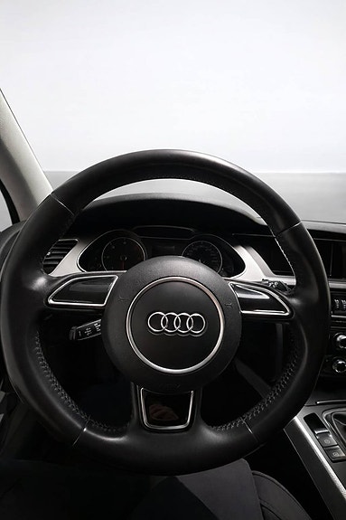 Audi A4 12 of 14
