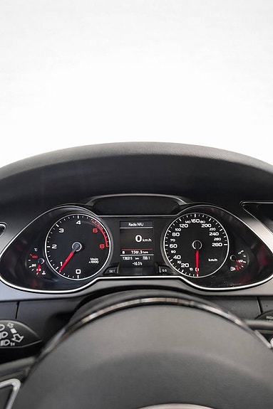 Audi A4 7 of 14