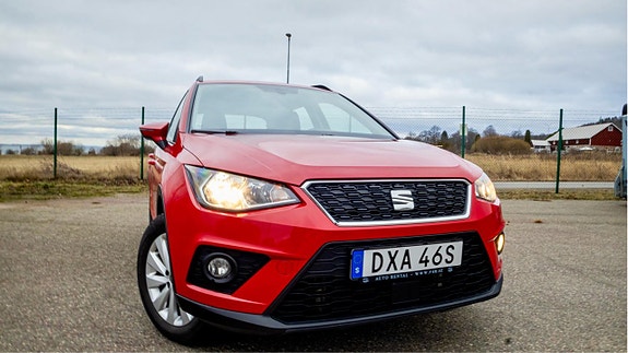 Seat Arona 2 of 15